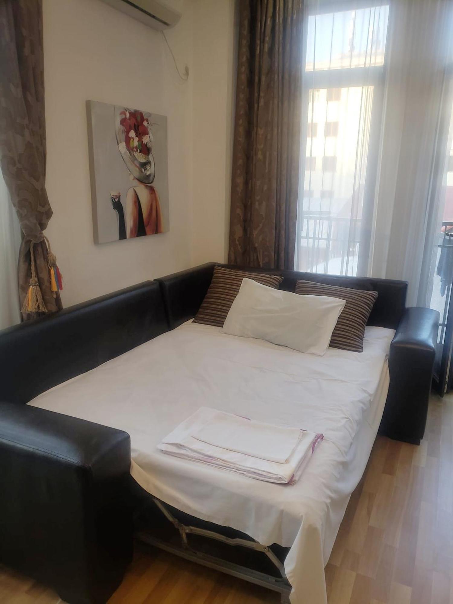 Cozy Apartment In The City Center Mtatsminda Tbilisi Eksteriør billede