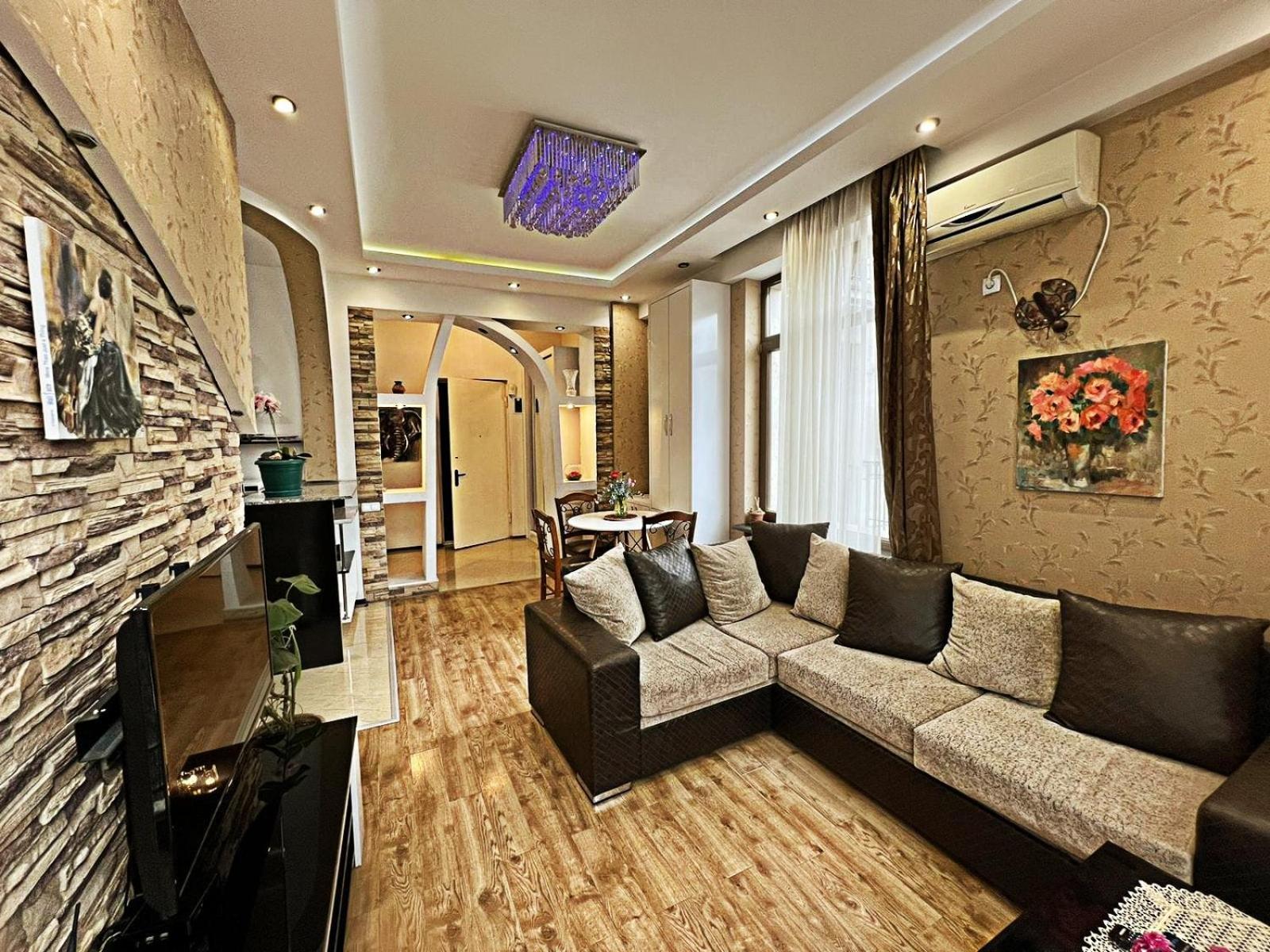 Cozy Apartment In The City Center Mtatsminda Tbilisi Eksteriør billede