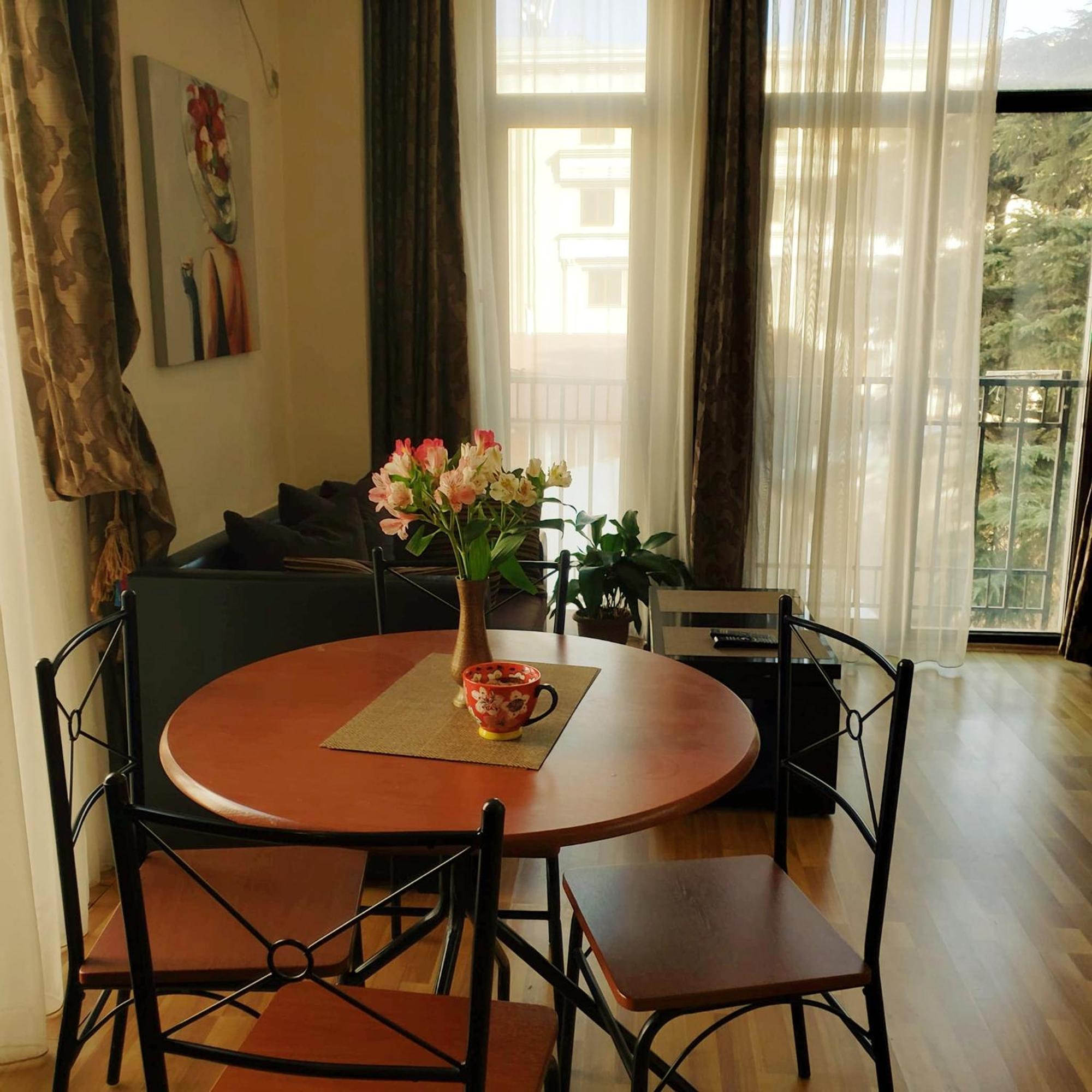 Cozy Apartment In The City Center Mtatsminda Tbilisi Eksteriør billede
