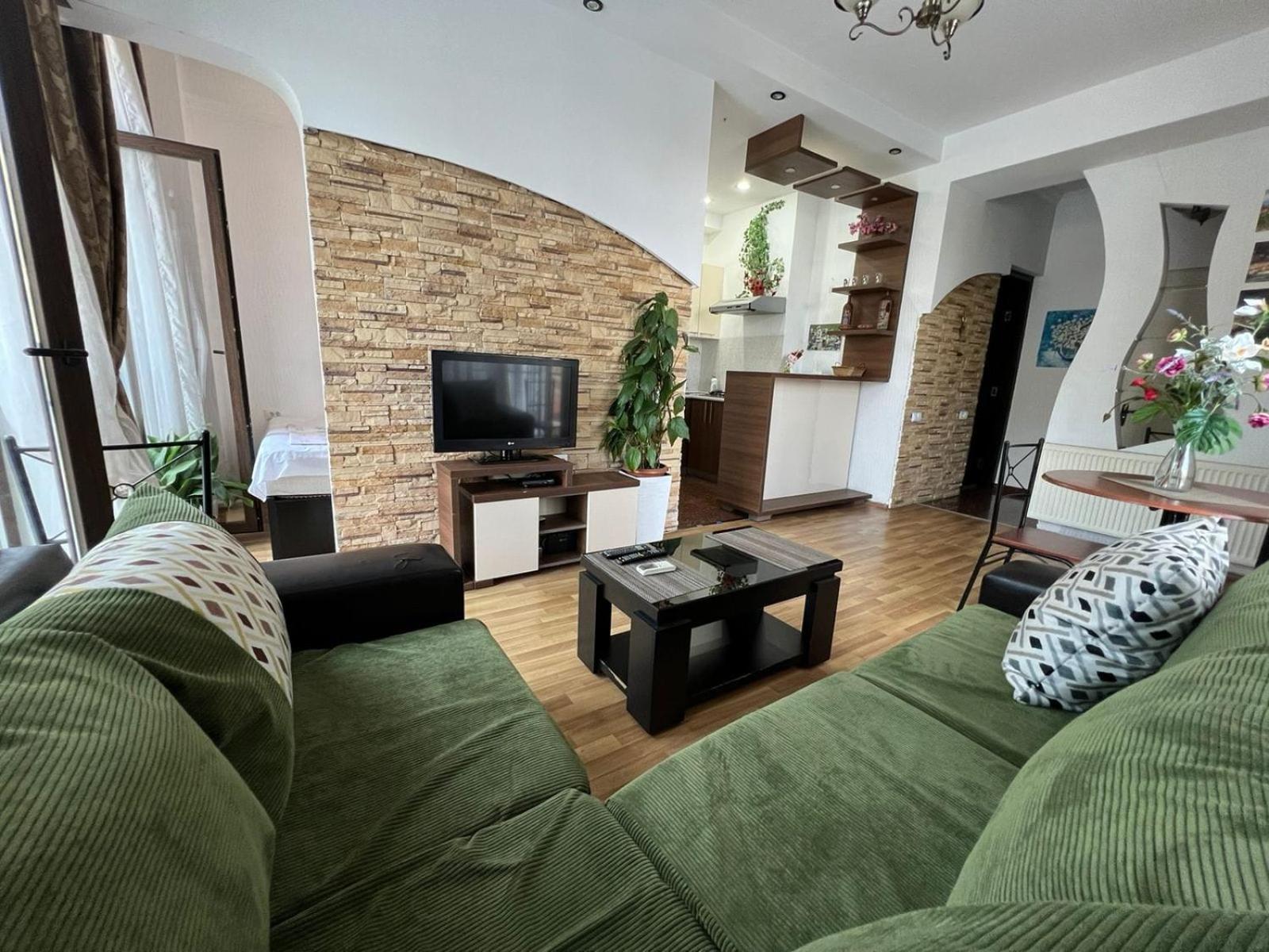 Cozy Apartment In The City Center Mtatsminda Tbilisi Eksteriør billede