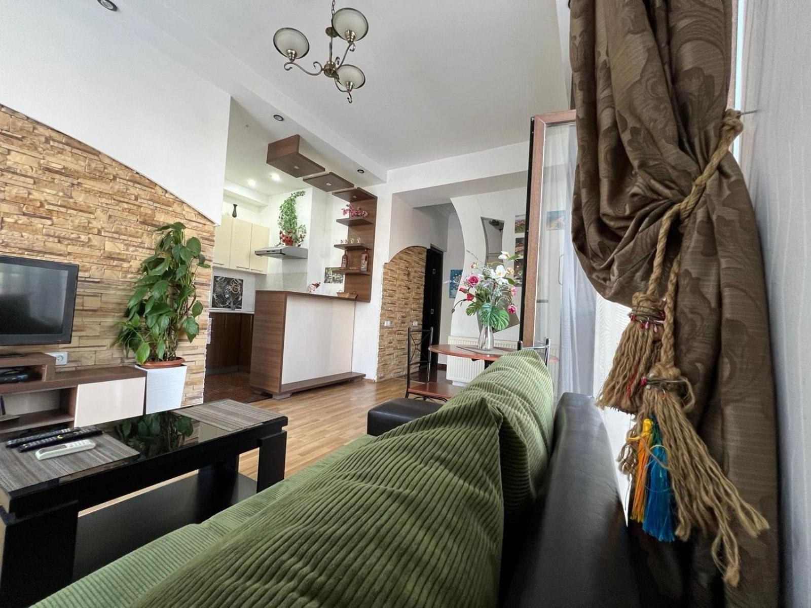 Cozy Apartment In The City Center Mtatsminda Tbilisi Eksteriør billede